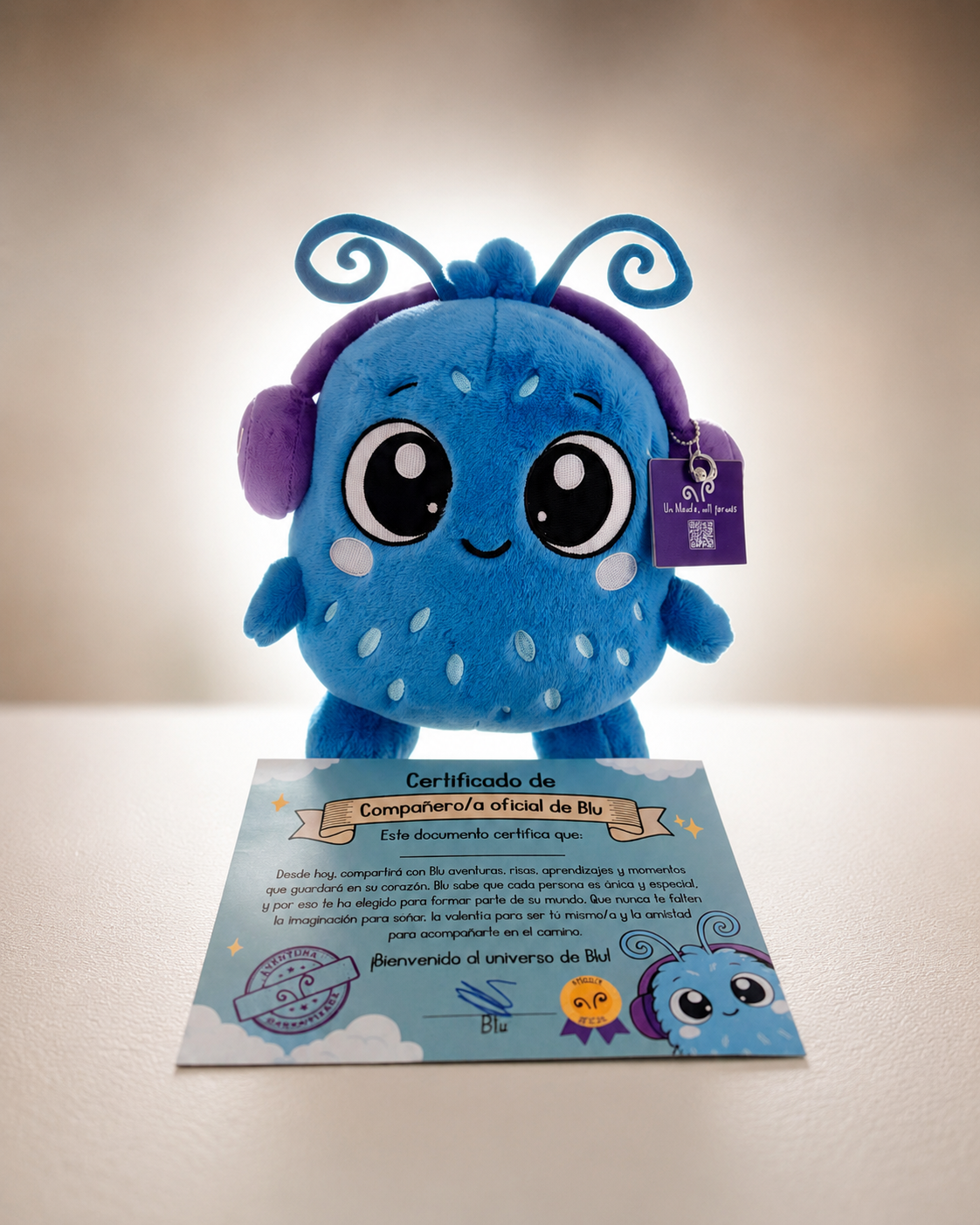 Peluche de Blu + Primer cuento de la serie